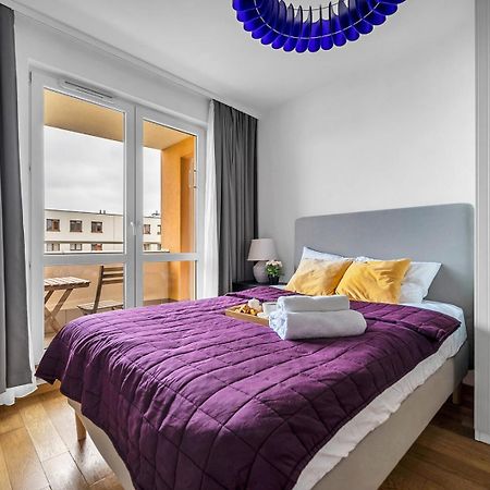 Wola Tower - 60M2, Balcony With City View, Parks Nearby - By Rentujemy Varsovia Exterior foto